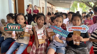 Trao kiến thức, gieo ý thức phòng chống buôn bán người cho trẻ em vùng cao Lào Cai